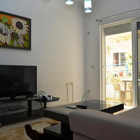 One Bedroom In 011