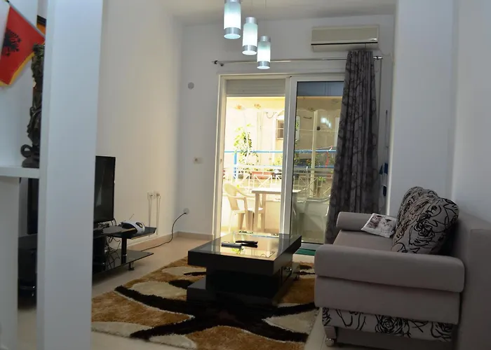 One Bedroom In 011 *